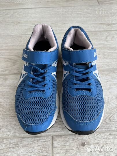 Кроссовки asics 35 размер