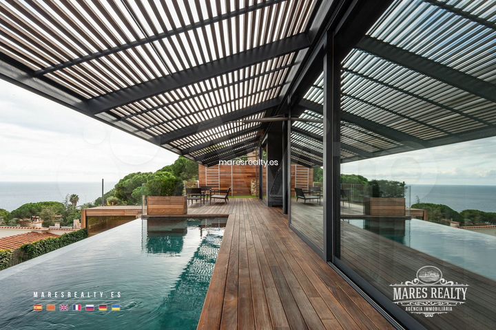 Дом 480 м² на участке 544 м² (Испания)