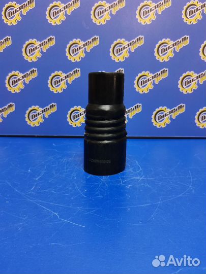 Патрубок радиатора нижний