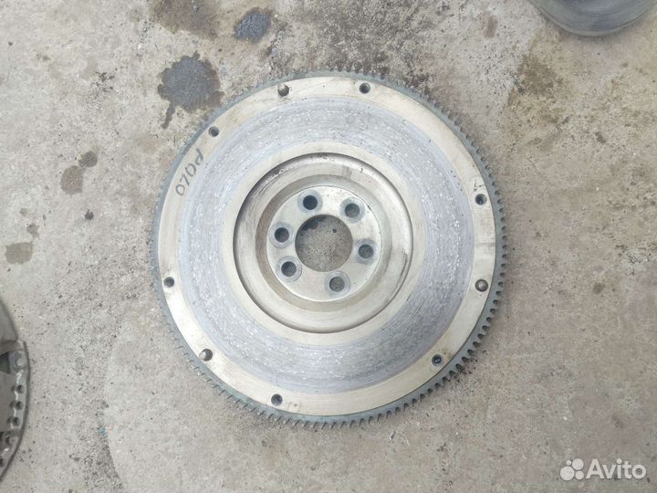 Маховик Volkswagen Polo 1.6 cfna