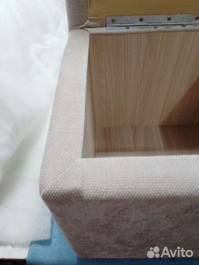 Банкетка, пуфик в прихожую