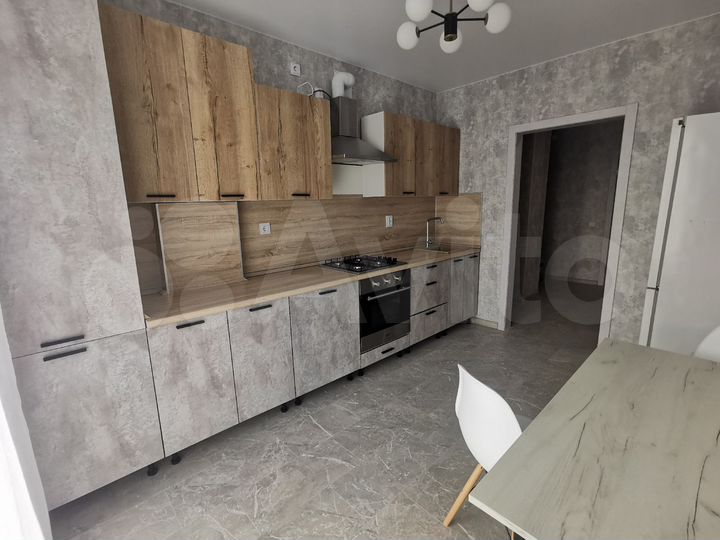 2-к. квартира, 61 м², 8/10 эт.