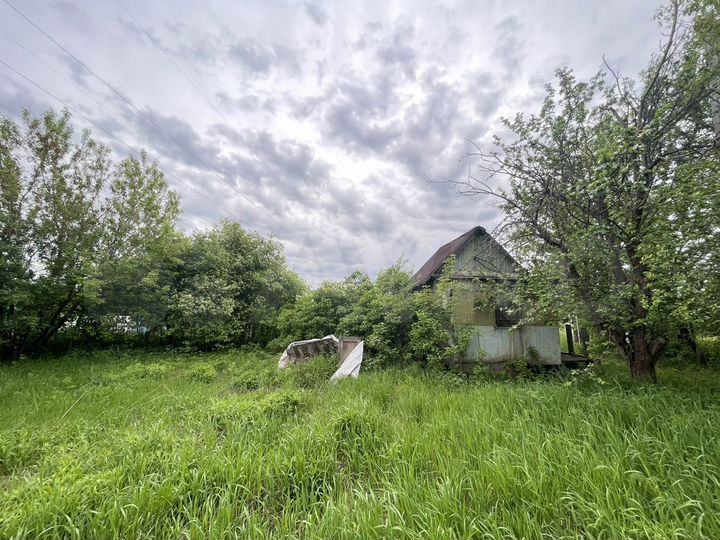 Дом 11 м² на участке 4 сот.