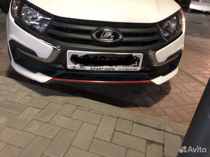 Передний бампер на LADA granta