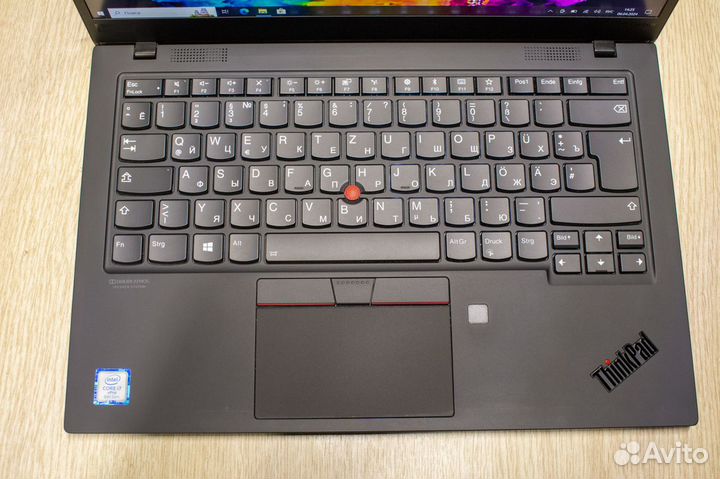 Lenovo thinkpad x1 carbon gen 7 / i5 8365 / 16gb