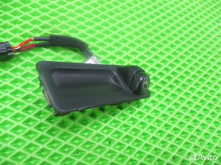 Камера заднего вида Hyundai Genesis 2