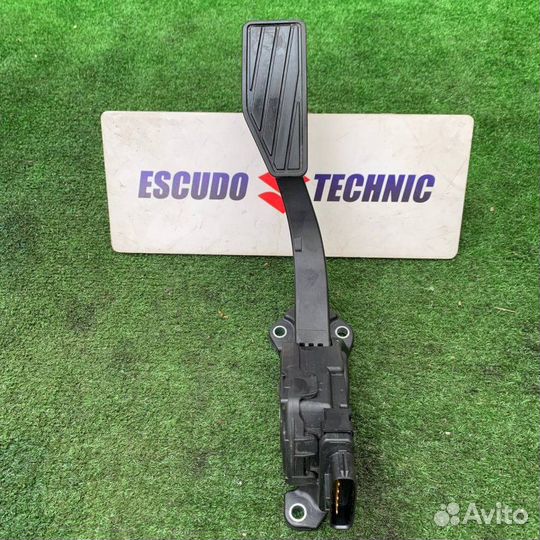 Педаль газа Suzuki Escudo/ Grand Vitara TD54W