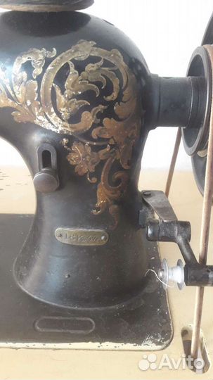 Швейная машина Singer