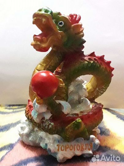 Статуэтка дракон