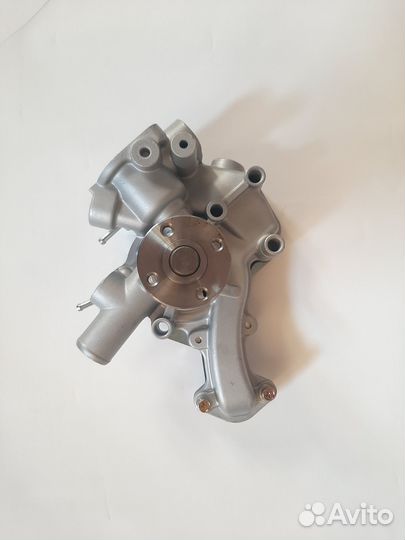 Yanmar 3TNB82 помпа