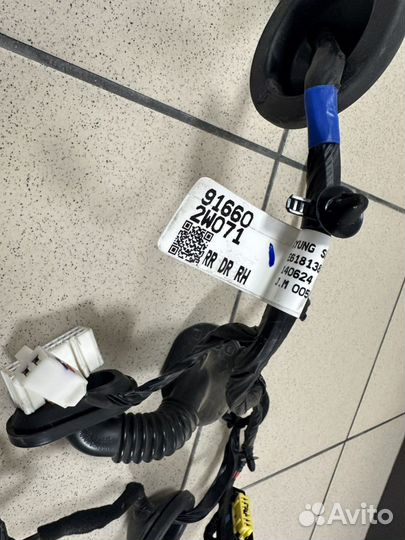 Проводка двери задняя правая Hyndai Santa Fe 3