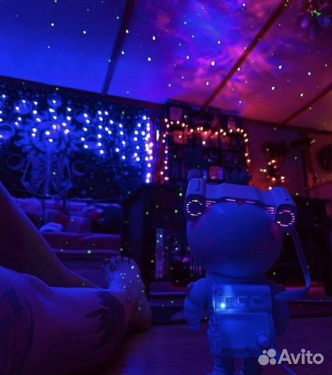 Ночник проектор звездного неба космонавт