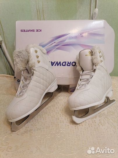Коньки женские фигурные 40 размер