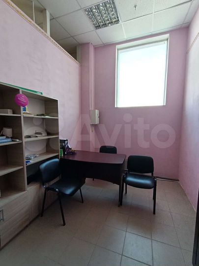 Торговая площадь, 16 м²