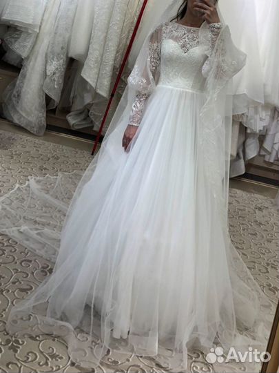 Свадебное платье