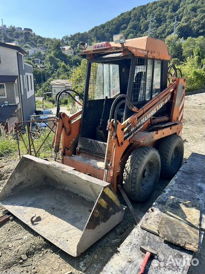 Мини-погрузчик Уралвагонзавод ПУМ-500, 2002