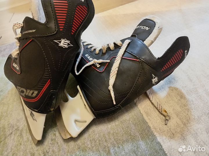 Коньки хоккейные