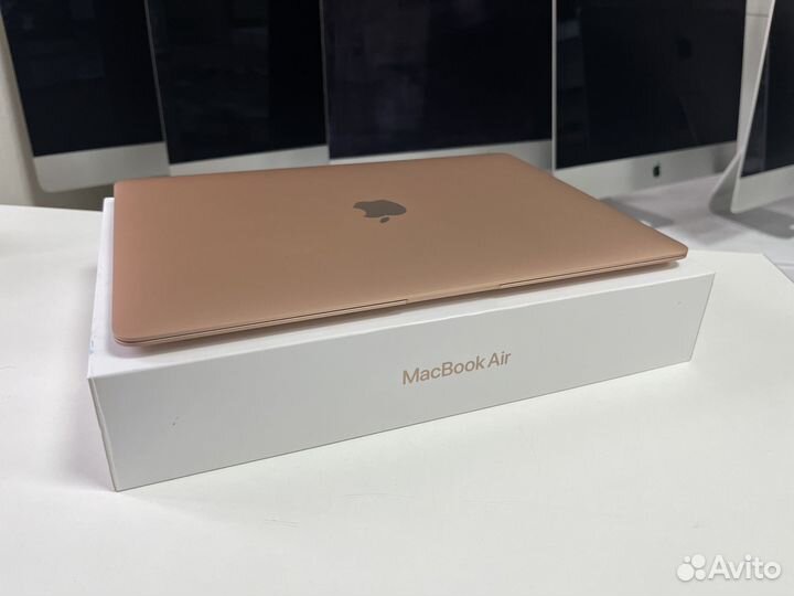 MacBook Air 13 (2020) M1 8/256 как новый в коробке