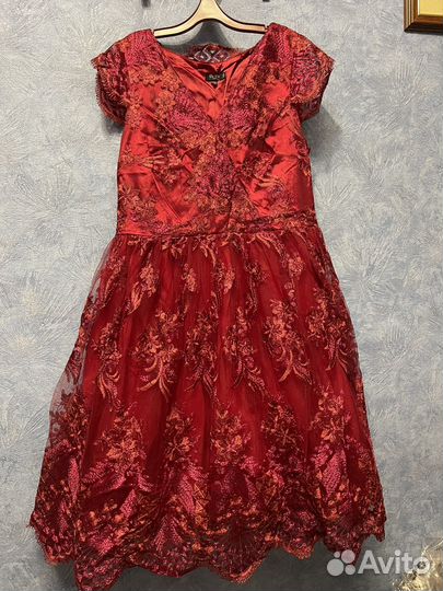 Вечернее платье