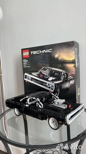 Lego technic Dom's Dodge Charger 42111