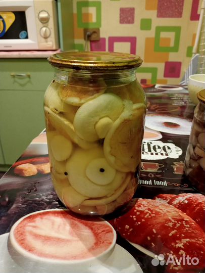 Грибы сушеные и маринованные