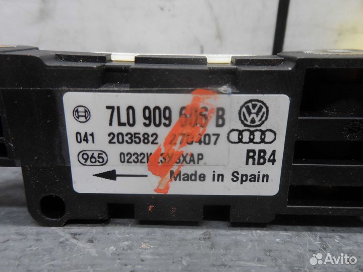 Датчик удара для Volkswagen Touareg 1 7L0909606B