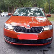 Skoda Rapid 1.6 AT, 2018, 88 000 км, с пробегом, цена 1 520 000 руб.