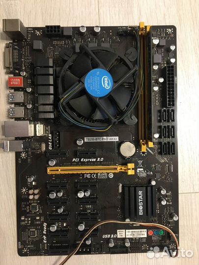 Материнская плата