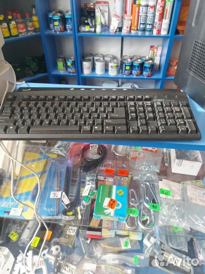 Продам клавиатуру