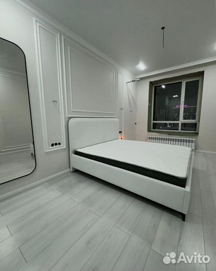 Кровать двуспальная