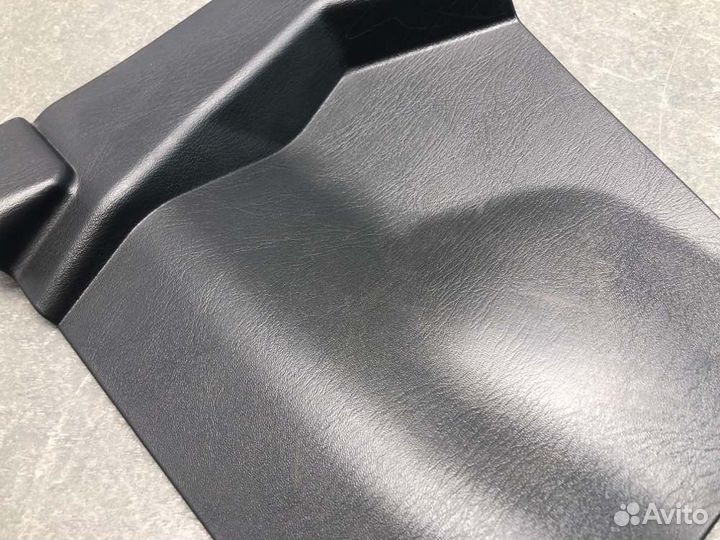 Накладка консоли передняя левая Nissan Almera N16