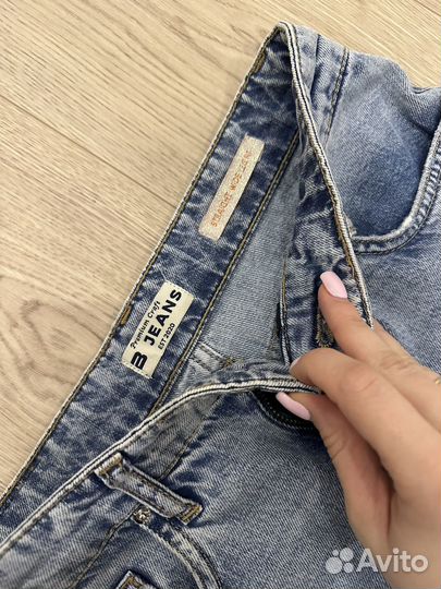 Джинсы широкие