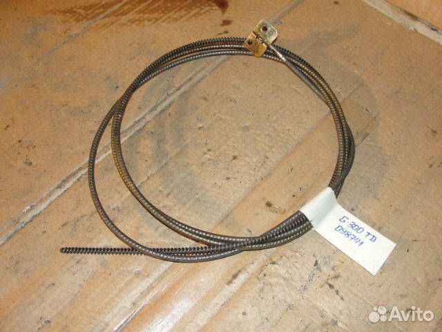 Трос люка Mercedes w463 99г