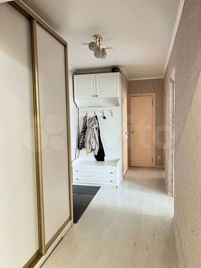 2-к. квартира, 56,5 м², 1/3 эт.