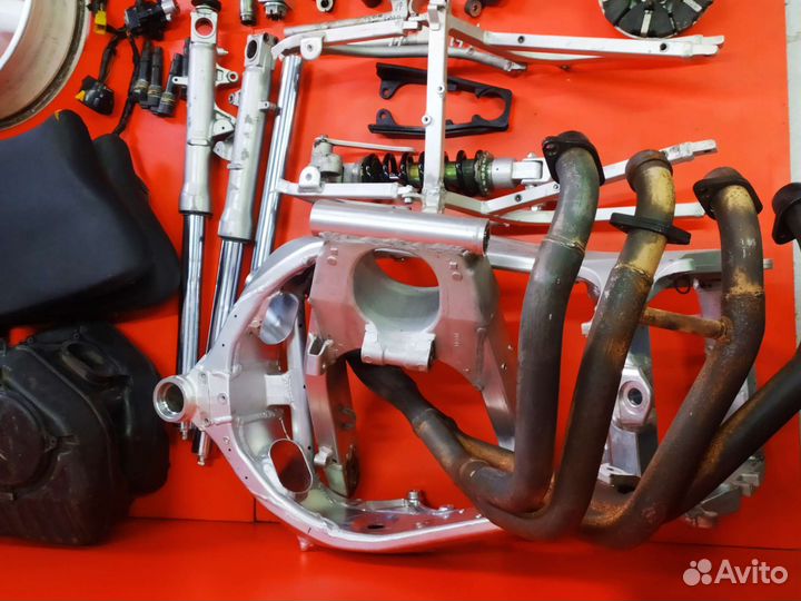 Запчасти Suzuki gsx-r 600-750 96-00