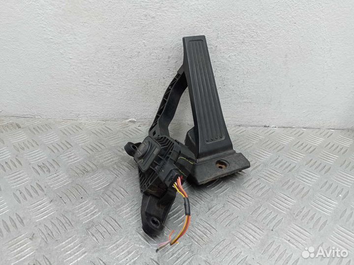 Педаль газа Kia Sorento 2