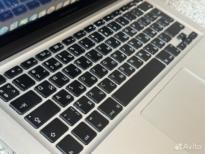 MacBook Pro 13 i5/16GB/SSD512