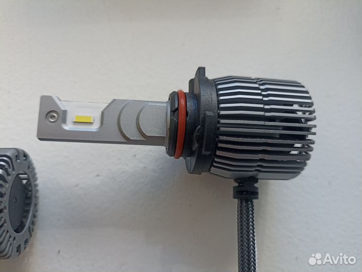 Автолампа светодиодная цоколь нв3 9005