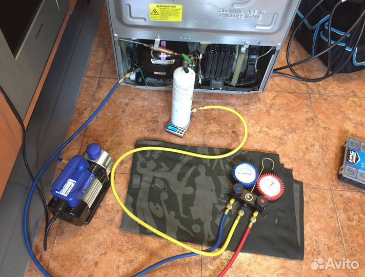 Ремонт холодильников