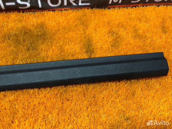 Накладка на порог салона левая Bmw X5 E70 N52B30A