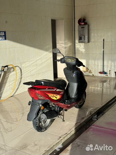 Скутер 4х тактный 80кубов