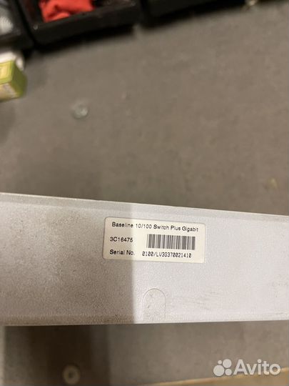 Свич 3com 24 порта с ушами бу