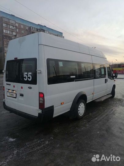 Ford Transit микроавтобус, 2011