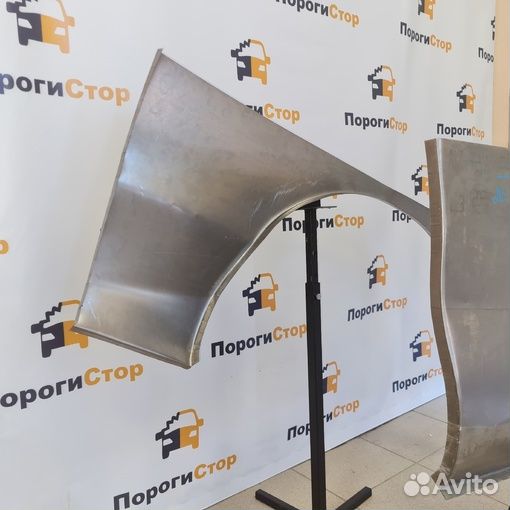 Ремкомплект крыльев Mitsubishi Space Gear правый