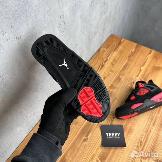 Кроссовки Nike Air Jordan 4 “Red Thunder”