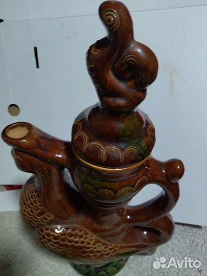 Керамический кувшин