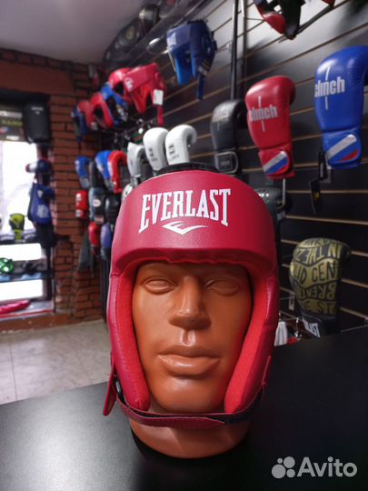 Боксерский шлем Everlast Red
