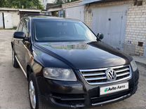 Volkswagen Touareg 2.5 AT, 2006, 300 000 км, с пробегом, цена 425 000 руб.