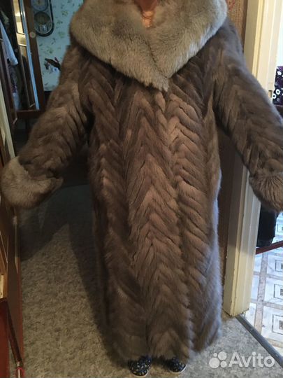 Норковая шуба с воротником песца