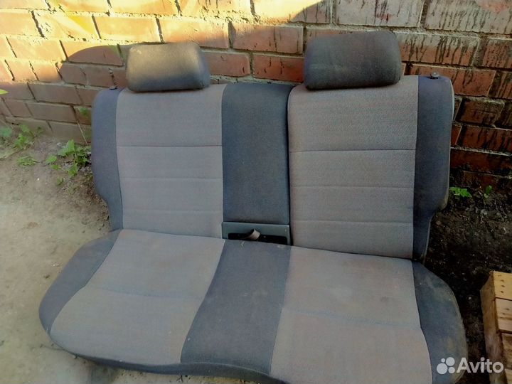 Сиденья Subaru Outback BG